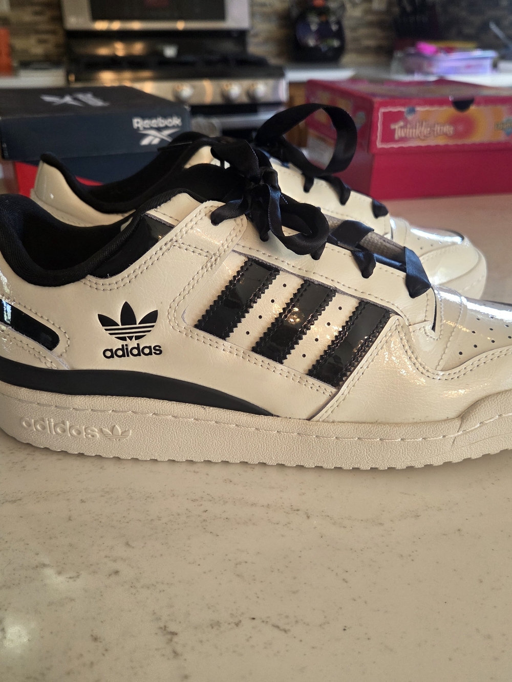 Adidas Womens Forum Low CL Retro Sneaker Size 8